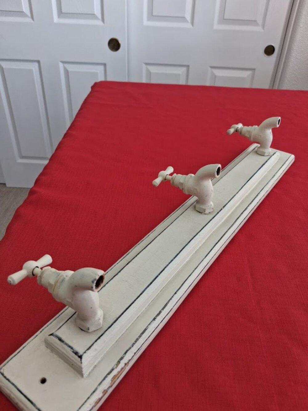 Kennedy's Country Collection Decorative Faucet Rack - Picture 3 of 10